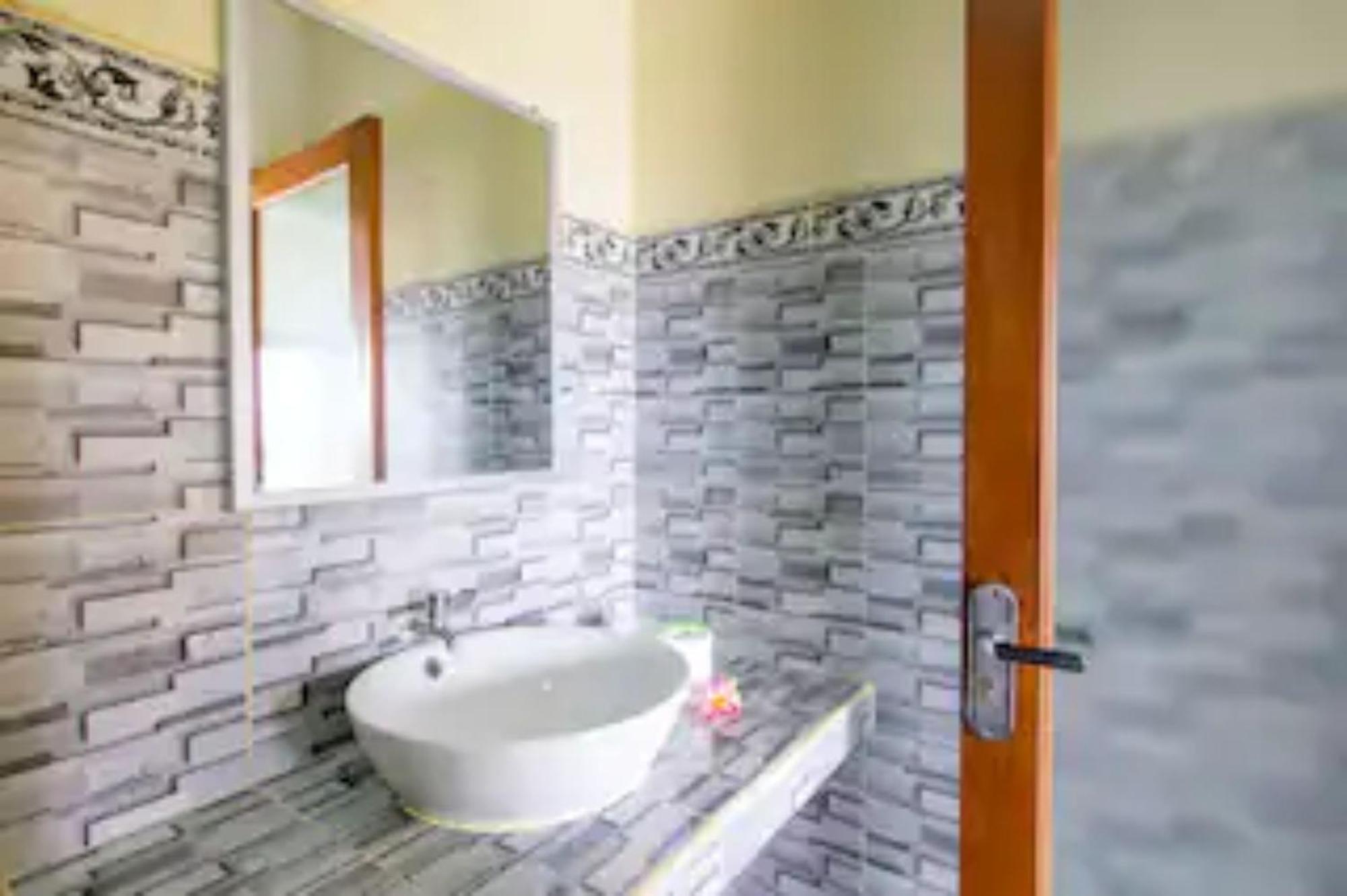 Pondok Lulik Homestay Canggu Kültér fotó